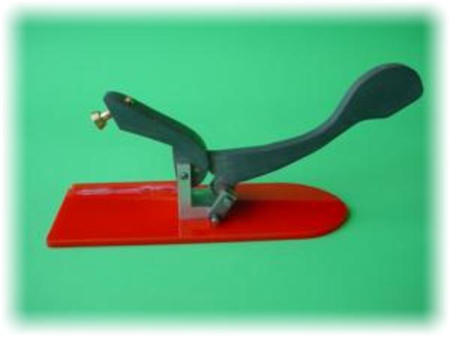 Toggle clamp